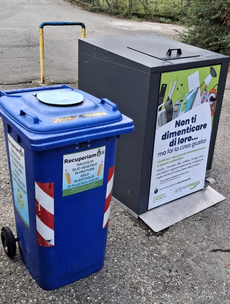 contenitori oli esausti e raee