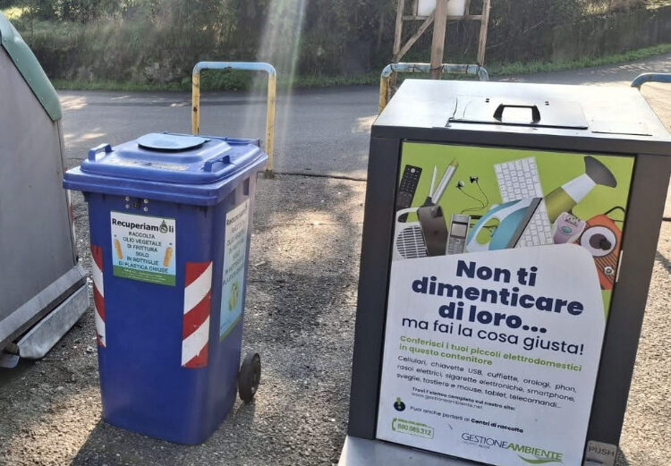 contenitori raee e oli esausti